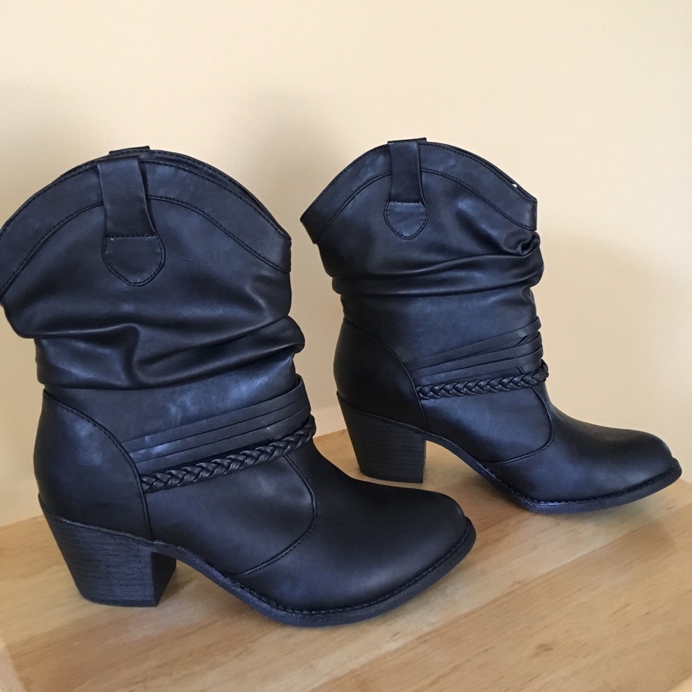 SO Black Boots
